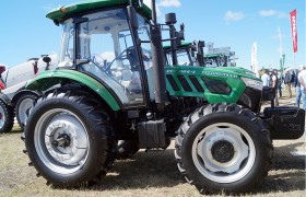 Колёсный трактор Agroapollo CFG1404B