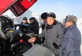 Unveiling of the Massey Ferguson 6713 tractor in Chelyabinsk, February 17th, 2017