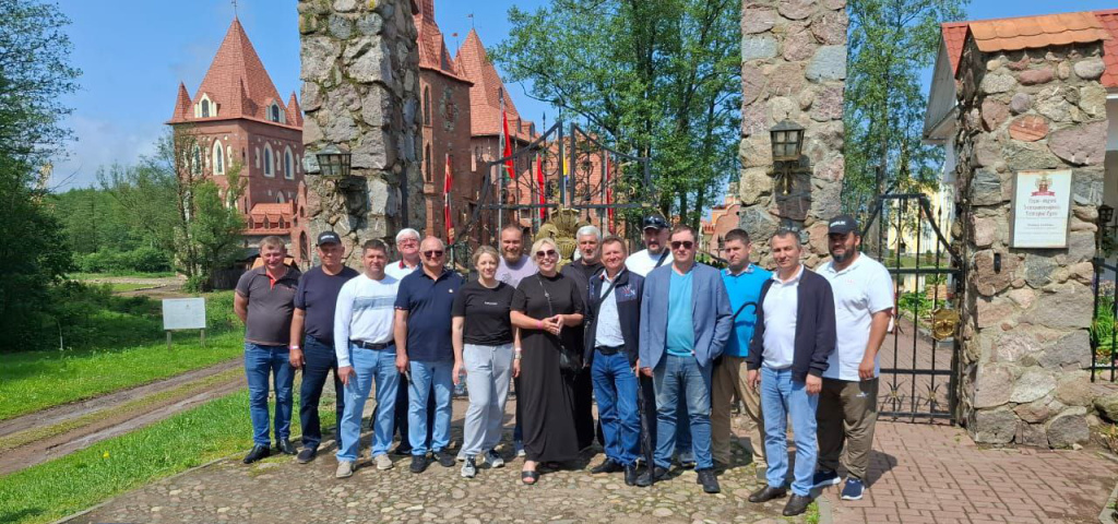 110625-4.jpg 110625-4.jpg